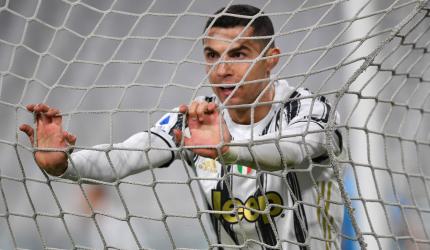 Ronaldo says committed to Juventus amid Real rumours