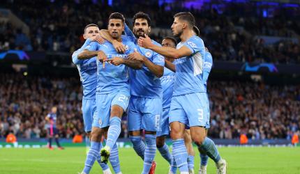 PIX: City, Liverpool survive thrillers; PSG held