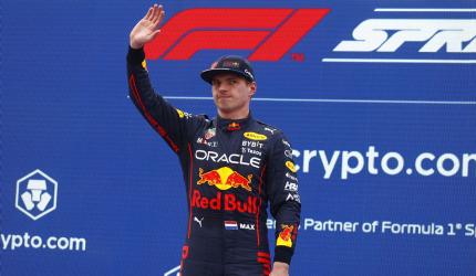 Verstappen wins Imola sprint as Leclerc stretches lead