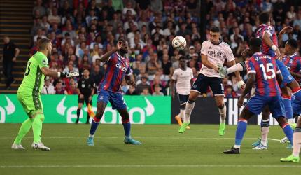 Arsenal win at Palace in Premier League opener