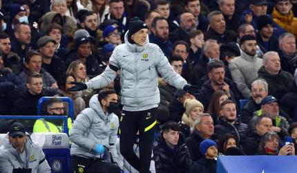 Chelsea coach Tuchel tests positive for COVID