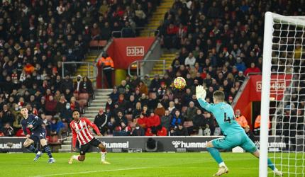 City's winning streak is over, MU break into top four
