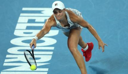 Aus Open PIX: Collins sets up Barty final