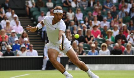 Wimbledon PIX: Tsitsipas, Swiatek, Kyrgios advance 