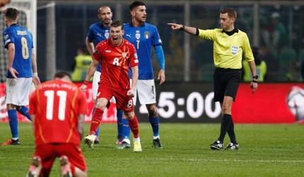 PIX: Italy miss World Cup bus again, Portugal survive