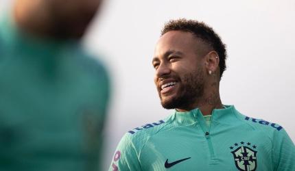 Neymar joins Brazil camp for FIFA World Cup