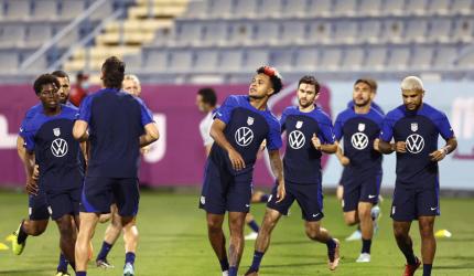 US players, staff 'apologise' over Iran flag fracas