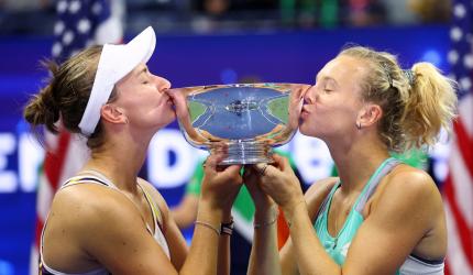 Siniakova-Krejcikova rally to win US Open doubles 