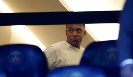 PSG's Mbappe reinstated into first-team squad