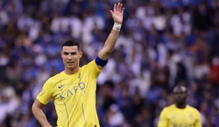 Asian football: Ronaldo scores in his 1,200th game