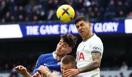 EPL: Spurs sink toothless Chelsea 
