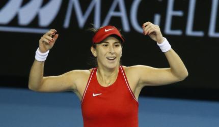 Bencic cruises in Adelaide; Humbert's reign ends