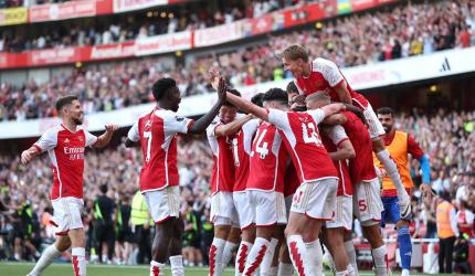 EPL PIX: Arsenal stun United; Liverpool blank Villa