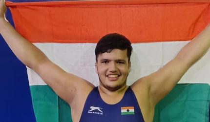 Ronak wins bronze at U17 World wrestling C'ship