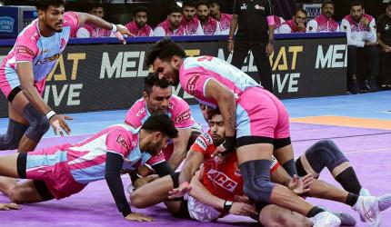 PKL: Deshwal stars as Pink Panthers decimate Giants