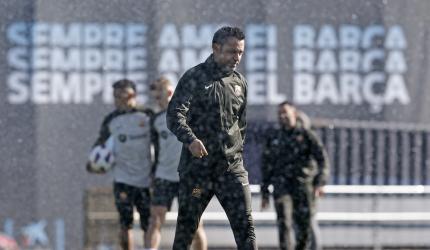 Barcelona can't afford players like...: Xavi