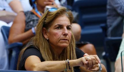 Former tennis star Vicario given suspended jail term