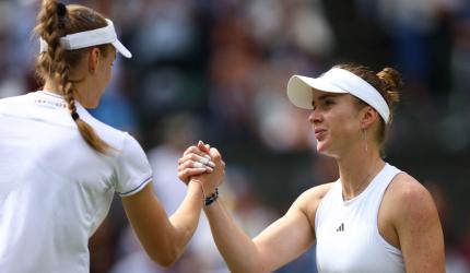 Wimbledon PIX: Rybakina, Krejcikova enter semis