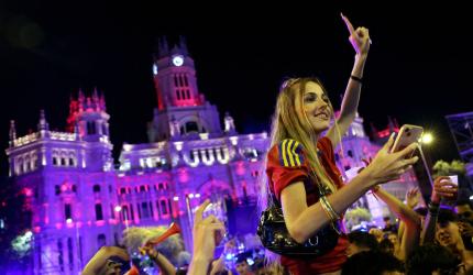 Euro PIX: It's Party Time in Spain!