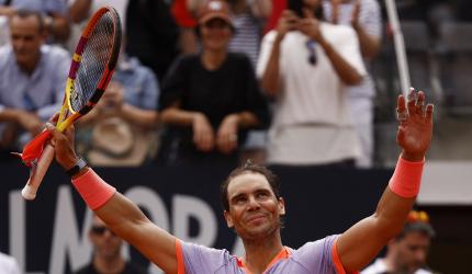 Nadal overcomes early setback to defeat Bergs in Rome