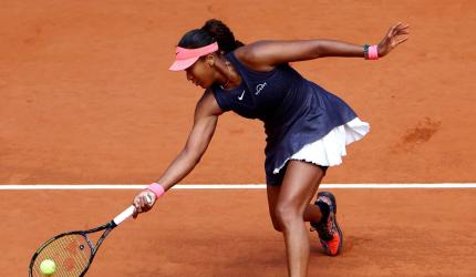 French Open: Osaka overcomes Bronzetti to reach 2nd rd