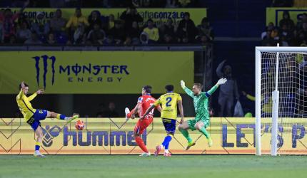 PIX: Las Palmas stun Atletico; Barca rally past Celta Vigo