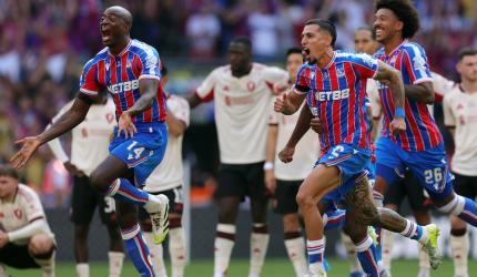 Palace stun Liverpool to lift Community Shield