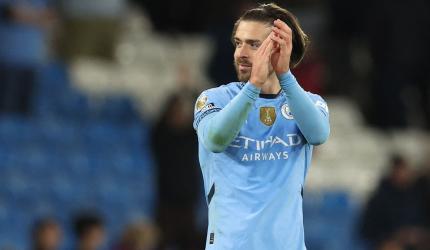 Manchester City loan out Grealish to Everton