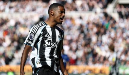 Newcastle omit Isak for Liverpool game amid standoff