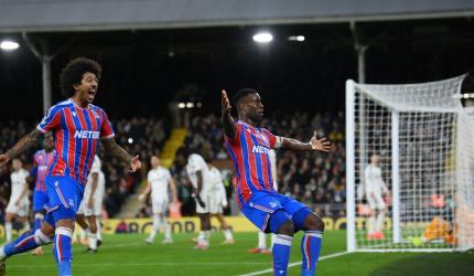 PIX: Palace move up to fourth, Brighton held at home