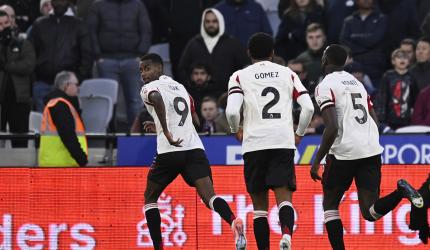 EPL PIX: Liverpool, Man U win; Chelsea hold Arsenal