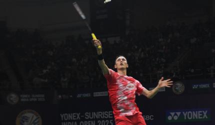 Axelsen, Se Young win India Open in packed house