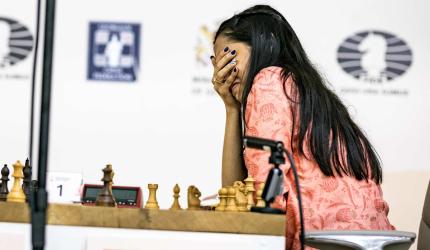 Divya is like MS Dhoni - cool in crunch situations'