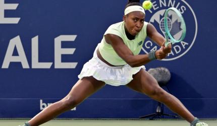 Gauff survives 23 double faults in 3-hour thriller