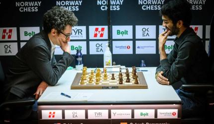 Gukesh blunders as Carlsen wins Norway Chess title