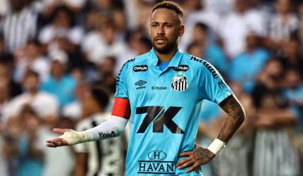 Neymar tests positive for COVID-19