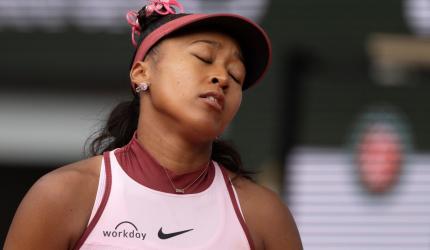 Osaka's grasscourt nightmare begins early