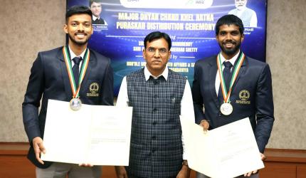 Sports Minister presents Khel Ratna to Satwik-Chirag