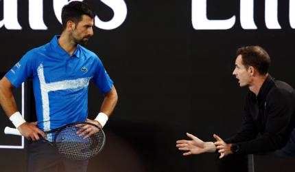 Djokovic splits with Murray days before French Open