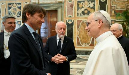 PIX: Pope Leo busts myth as he meets Serie A champs