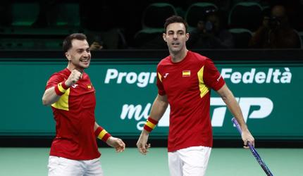 Spain beat Germany; set up Davis Cup final against Italy
