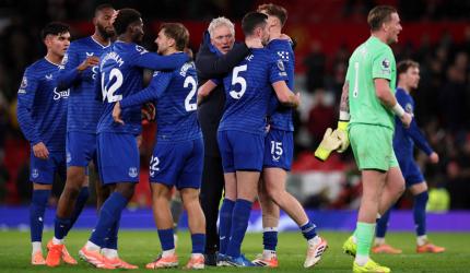 EPL: Manchester United stunned by 10-man Everton!