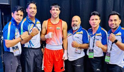Neeraj, Sumit shine as India stars at World Boxing
