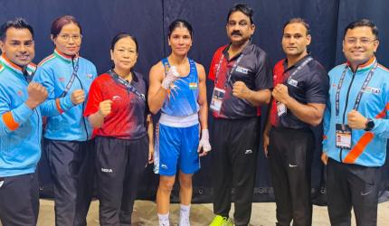 India's boxers dominate! Nikhat, Narender shine bright