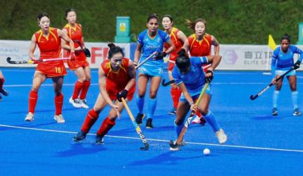 China thrashes India in Women's Asia Cup final