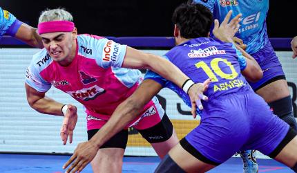 Pink Panthers, Puneri Paltan post contrasting wins