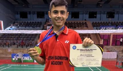 Dev Ruparelia advances at Dutch Junior International