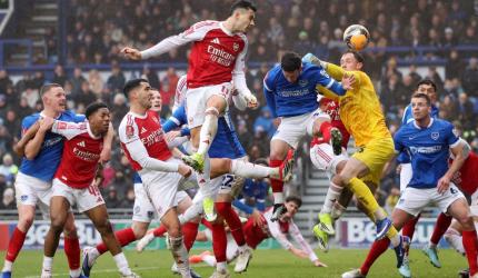 FA Cup: Arsenal sink Portsmouth; Manchester United lose