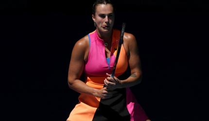 Sabalenka crushes teen Jovic, eyes third AO title