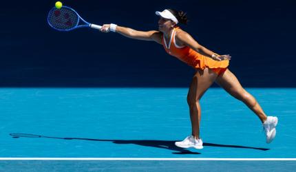 Pegula smashes past Anisimova, breaks semi-final jinx